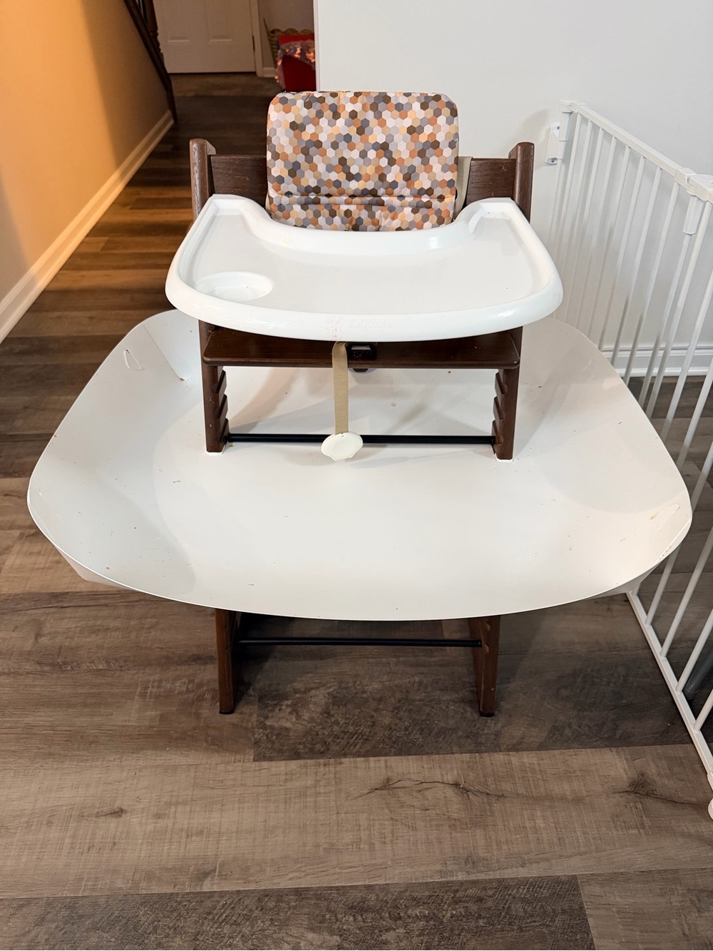 CATCHY - The food and mess catcher for high chairs